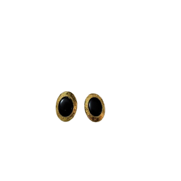 Vintage Clip On Earrings - Picture 1 of 6